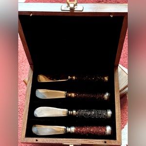 Vintage Pottery Barn glass beaded spreaders in solid wood box.